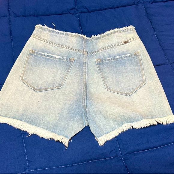 KanCan Distress Light Wash Denim 11" HIGH Rise Button Fly Cute Shortie Shorts S - Picture 11 of 14